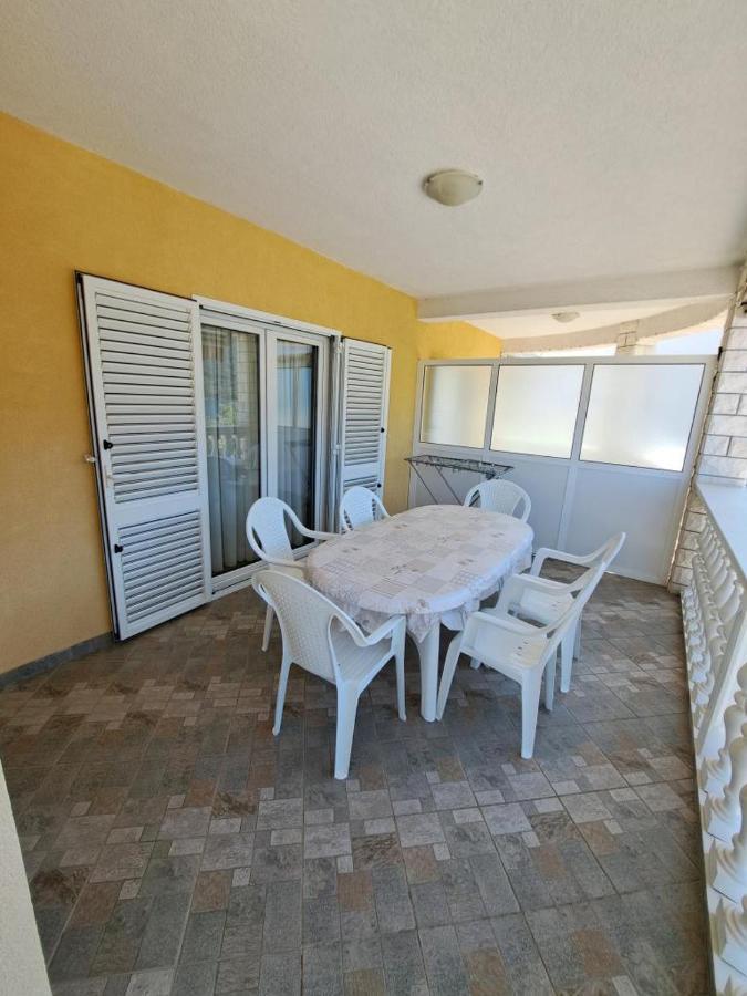 Sunce Mobile Homes & Apartments Grebastica Exterior photo